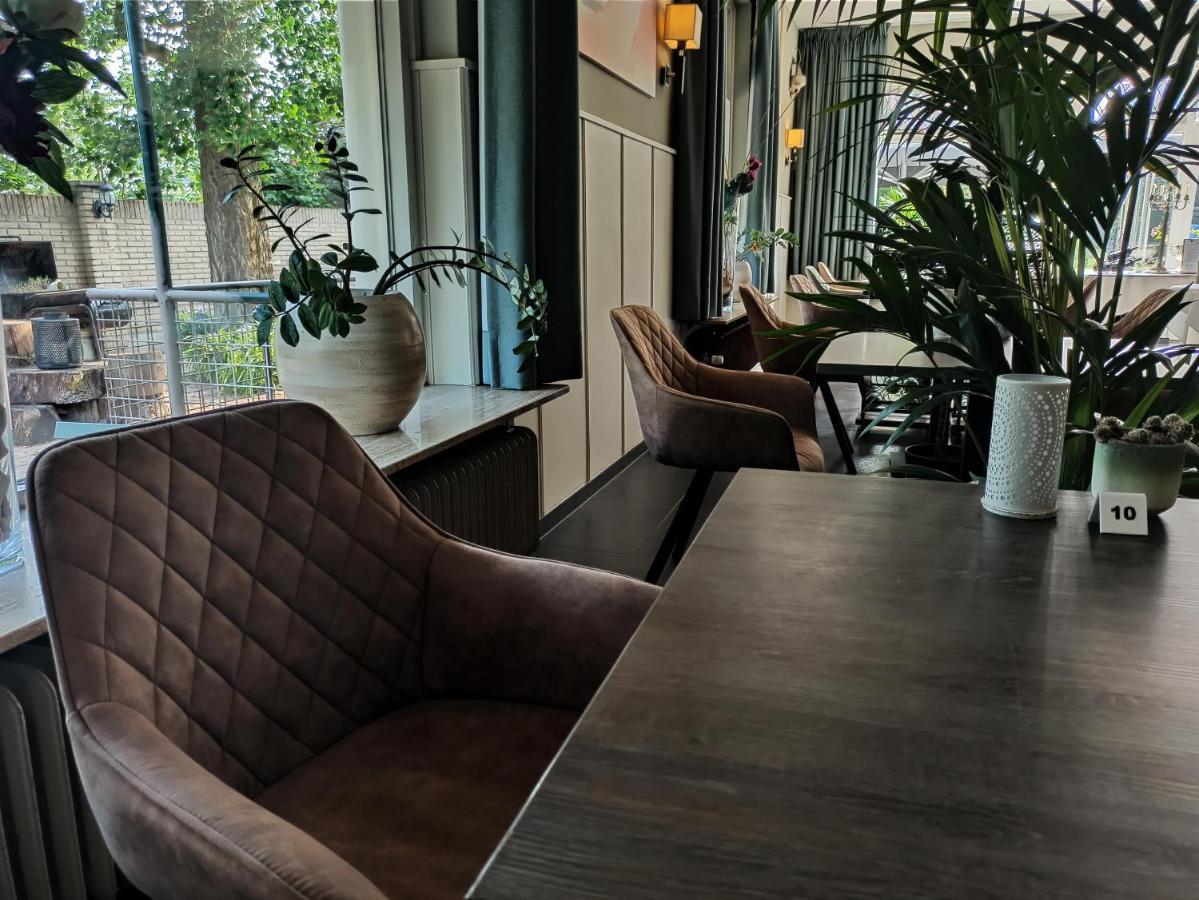 Hotel Boutique De Rozenhof 3*